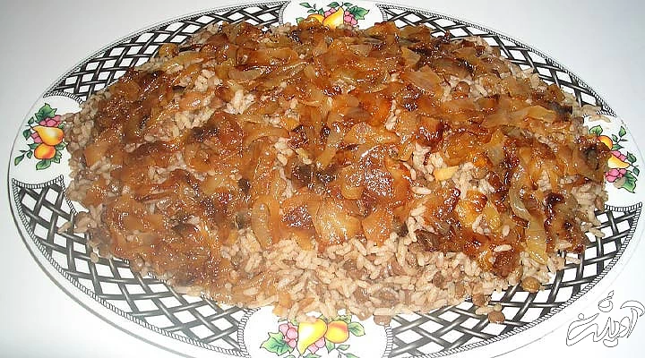 یک بشقاب مجادرا